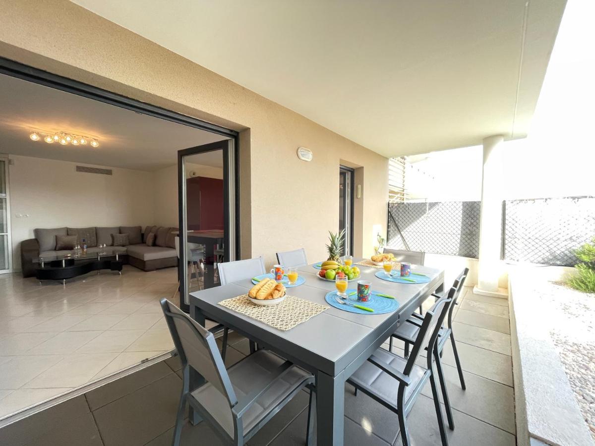 Tres Bel Appartement -Residence Avec Piscine Sur Le Toit Et Vue Panoramique Saint-Raphaël Екстериор снимка