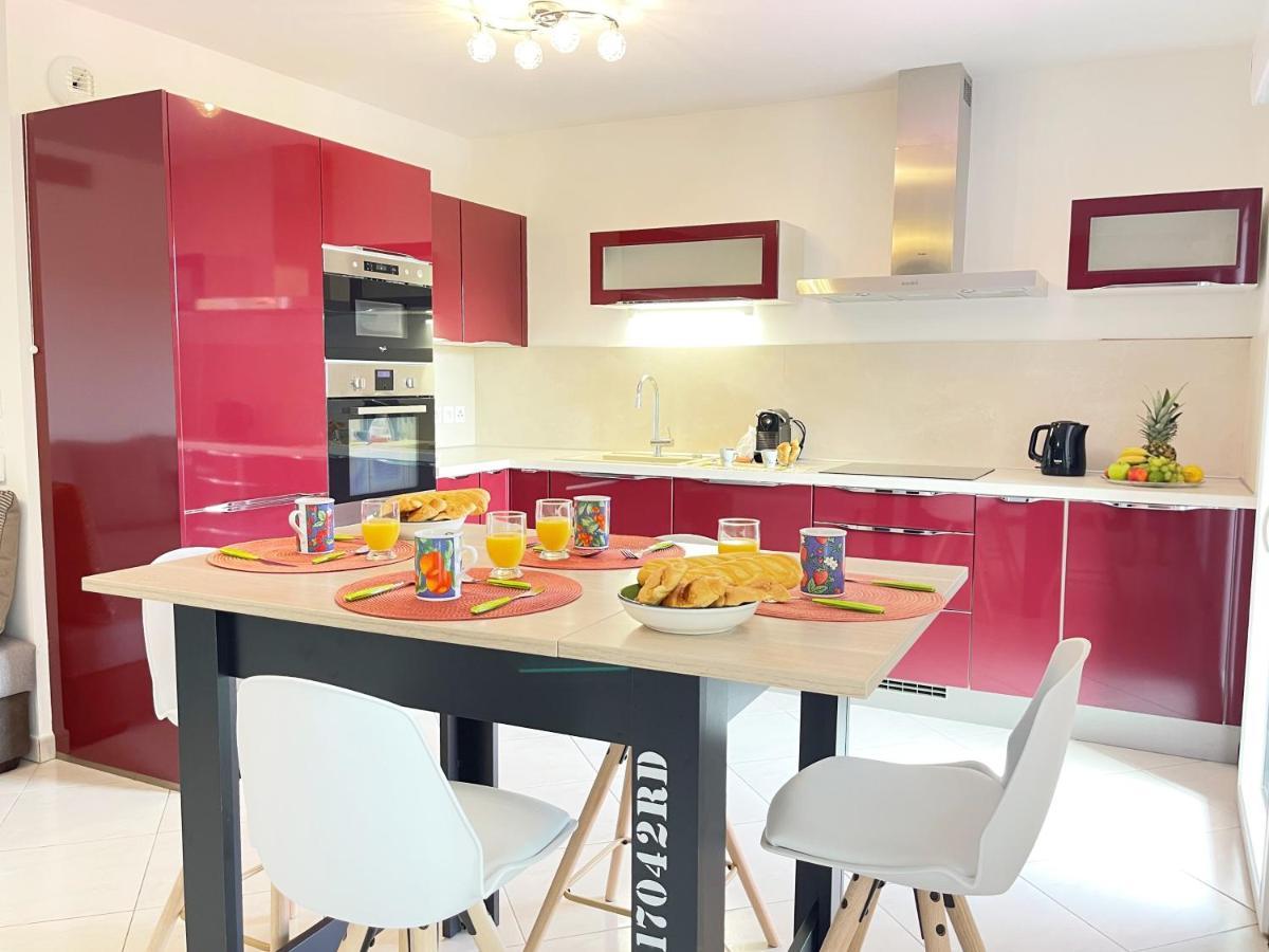 Tres Bel Appartement -Residence Avec Piscine Sur Le Toit Et Vue Panoramique Saint-Raphaël Екстериор снимка